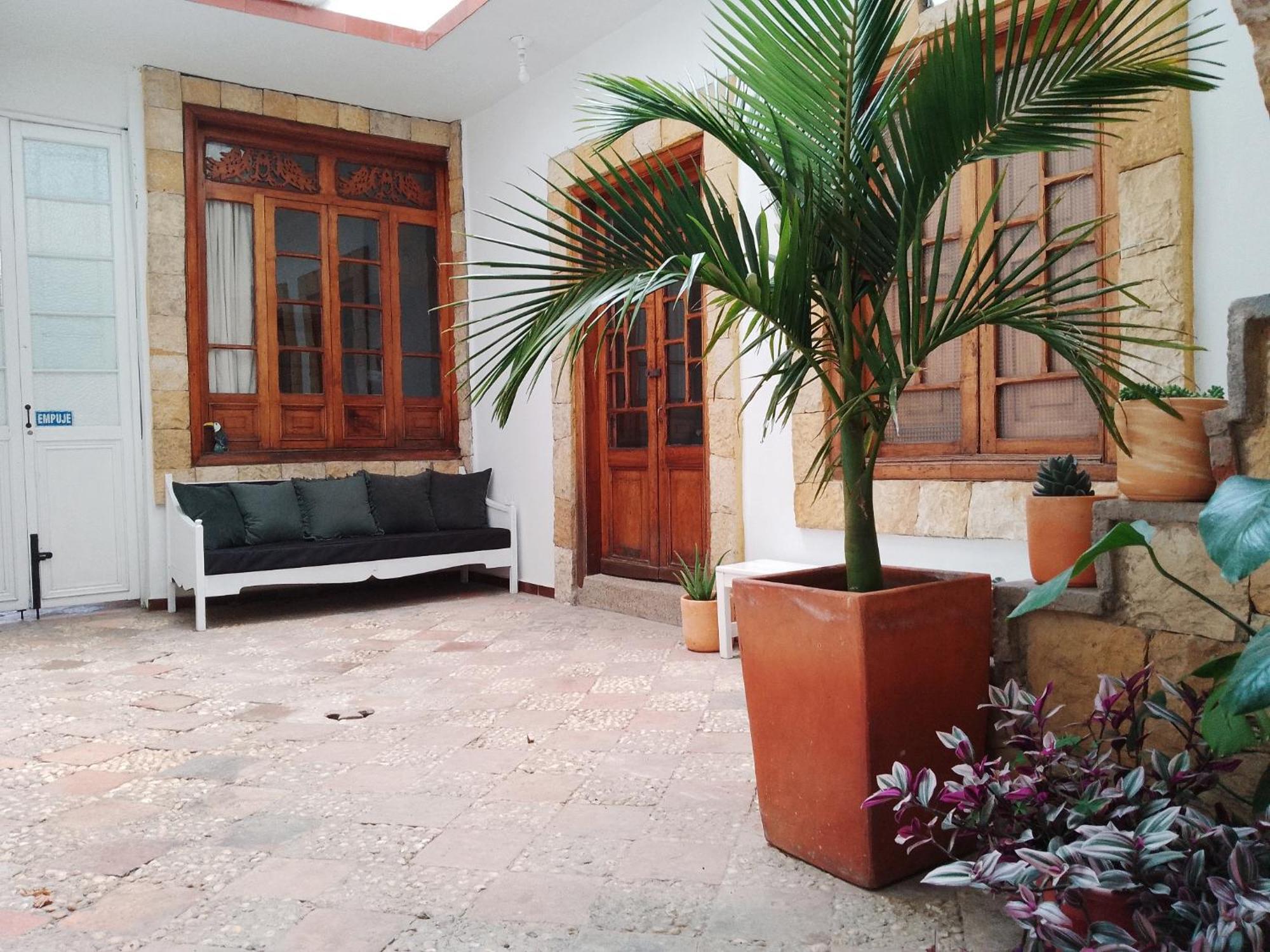 Casita De Piedra Bed & Breakfast Bogota Exterior photo