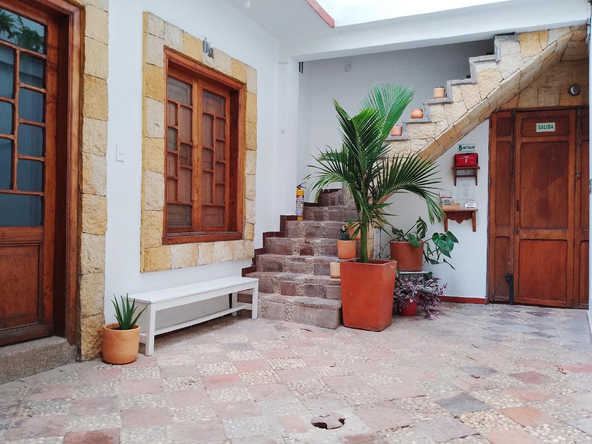 Casita De Piedra Bed & Breakfast Bogota Exterior photo